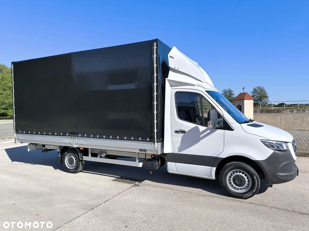 Mercedes-Benz Sprinter - 11