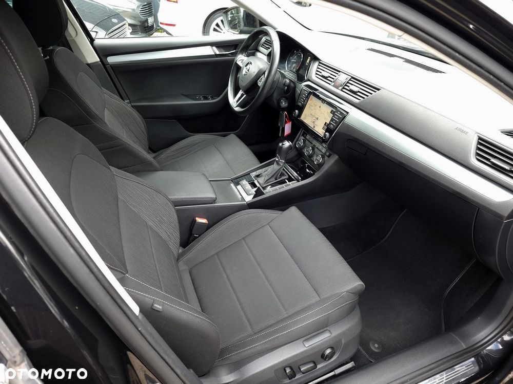 Skoda Superb 2.0 TDI Style DSG - 11