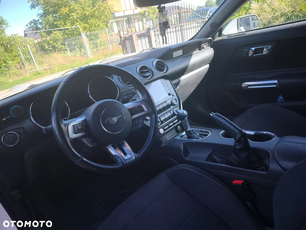 Ford Mustang 3.7 V6 - 7