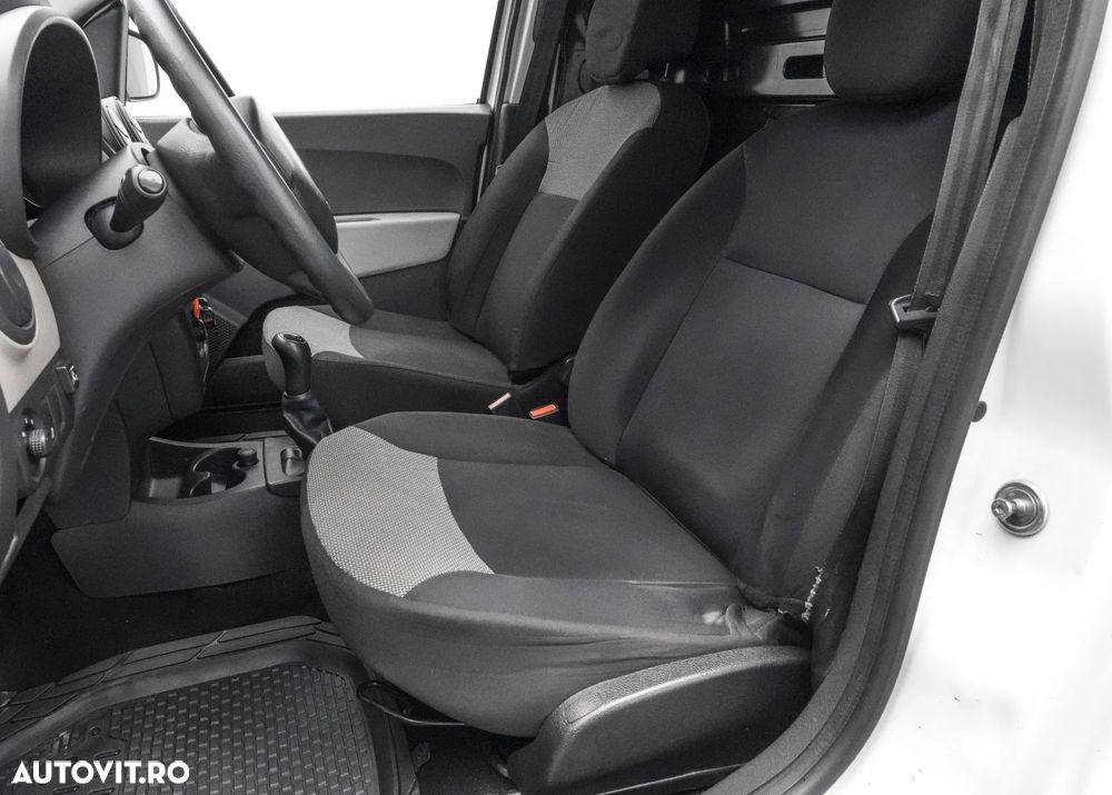 Dacia Dokker 1.6 102 CP Laureate - 12