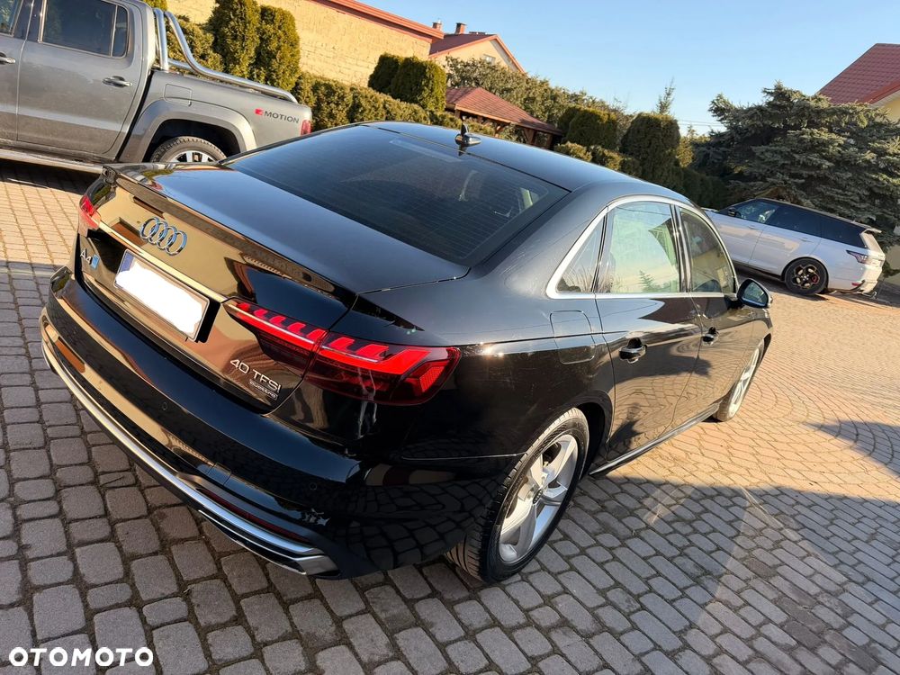 Audi A4 Limousine 40 TFSI quattro S tronic - 1