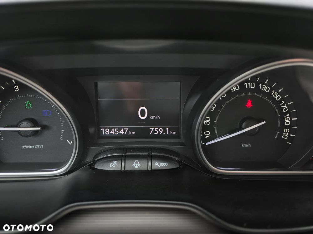 Peugeot 2008 - 32