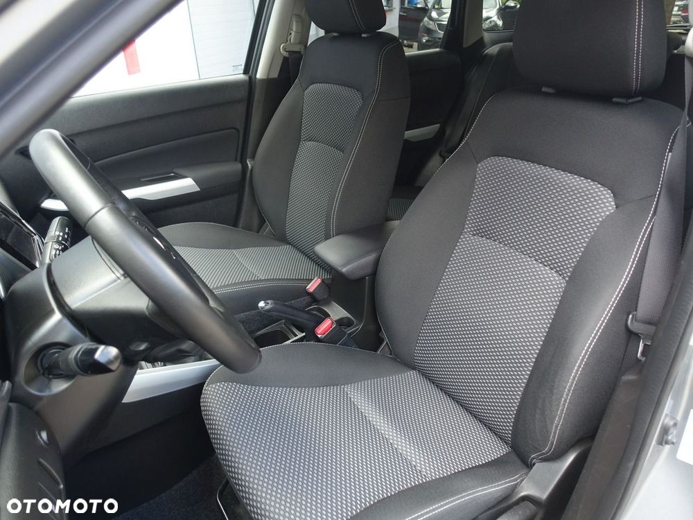 Suzuki Vitara 1.6 Premium 2WD - 9