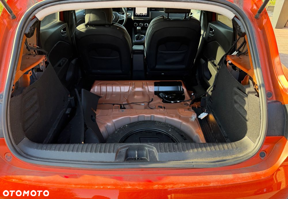 Renault Clio TCe 100 INTENS - 13
