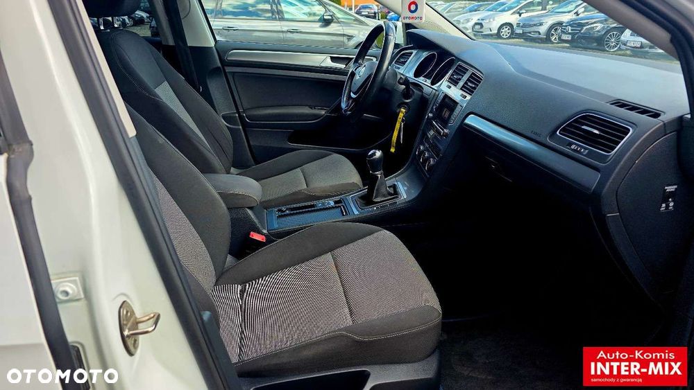 Volkswagen Golf - 20