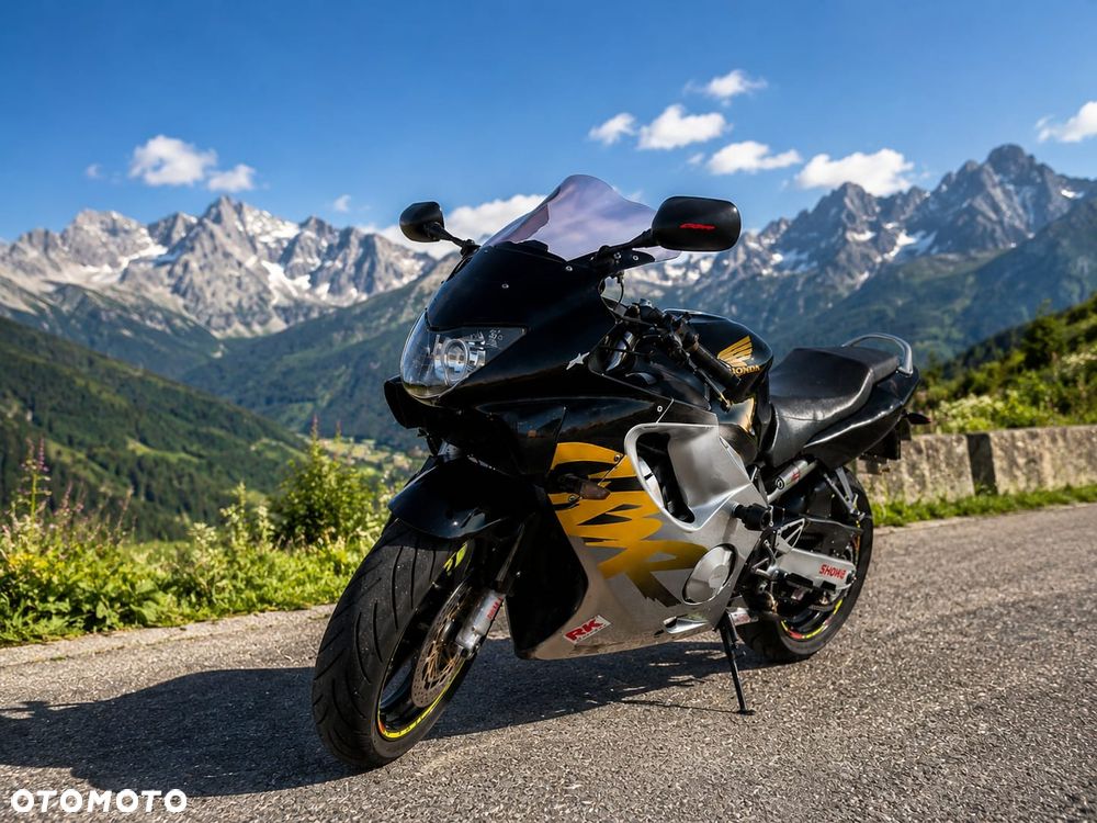 Honda CBR - 16