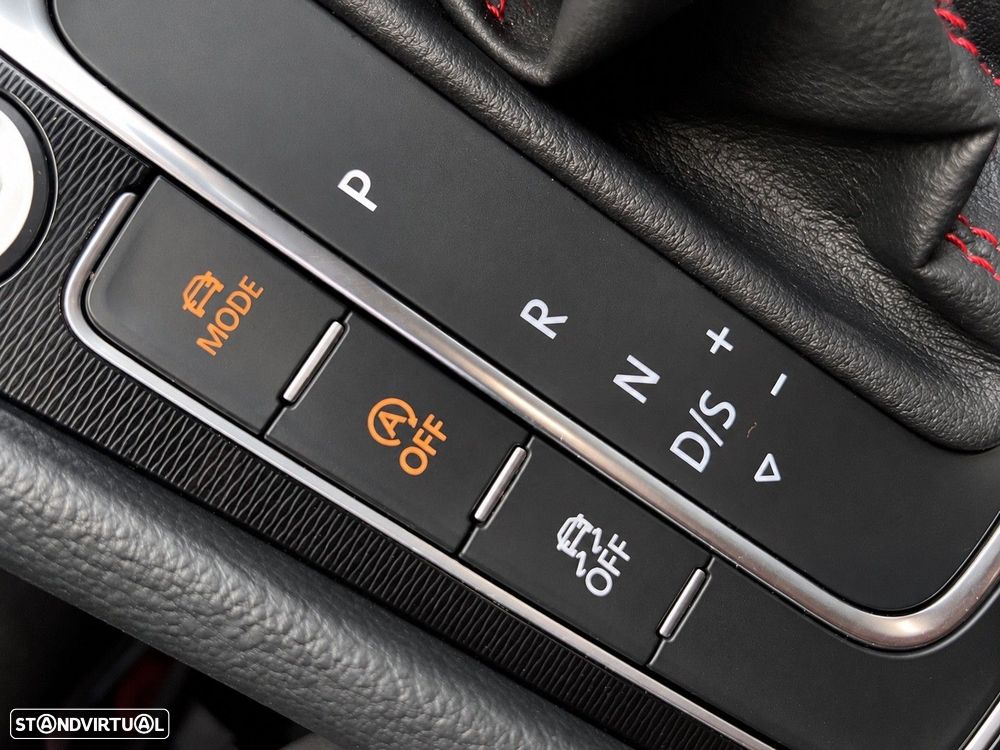 VW Golf 2.0 TSi GTi DSG Performance - 26