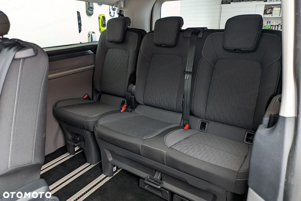 Ford Tourneo Custom - 9