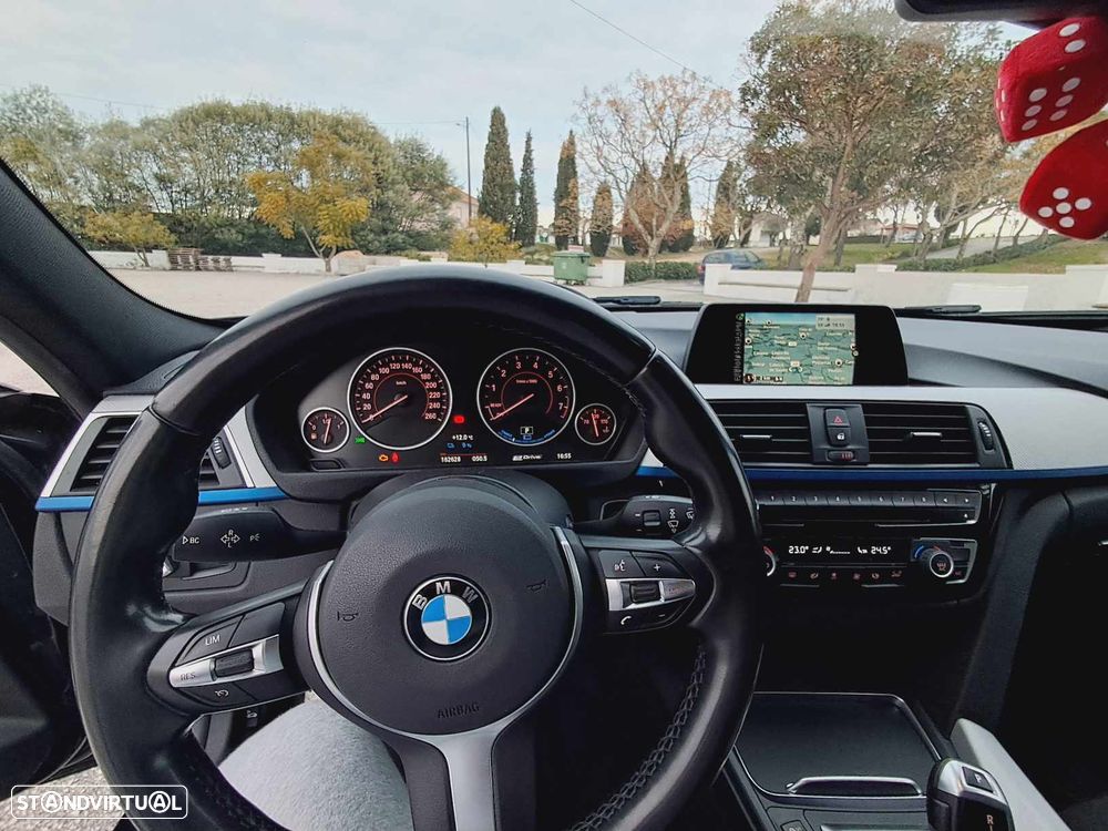 BMW 330 - 4