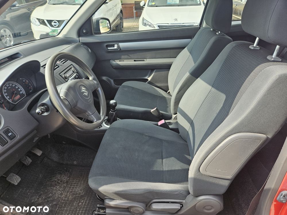 Suzuki Swift - 5