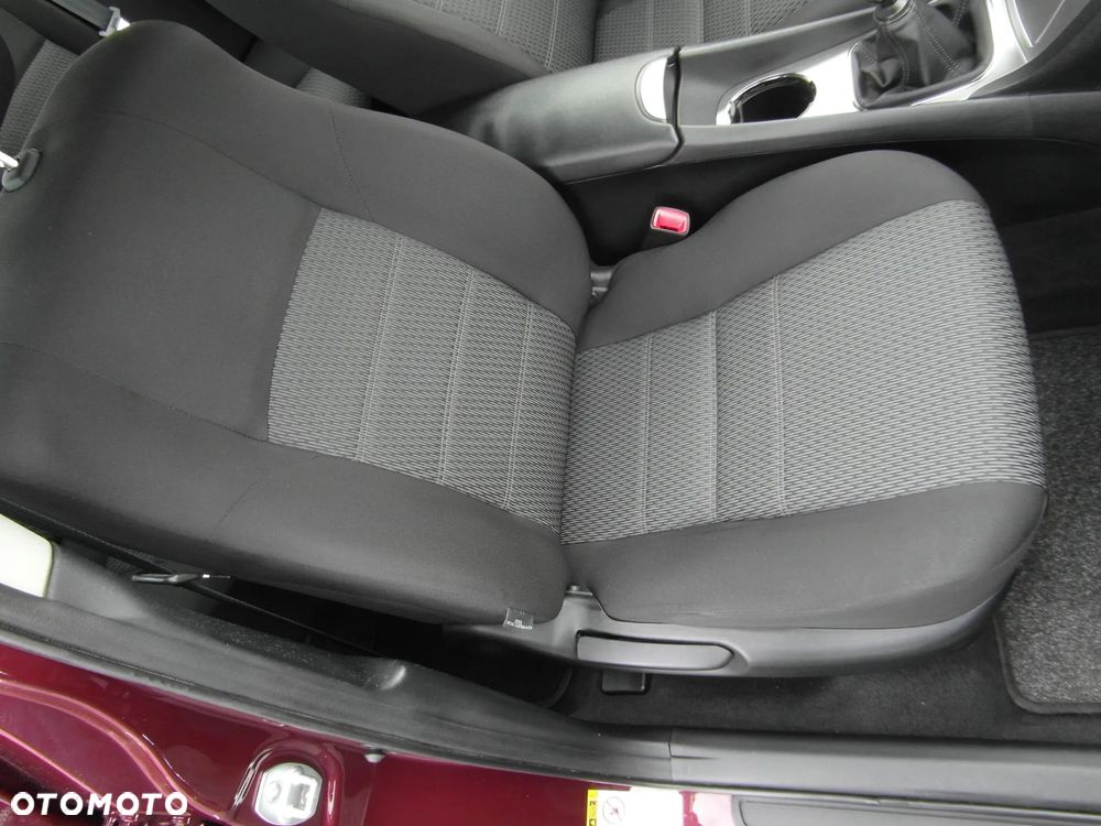 Toyota Avensis 1.8 Edition - 19