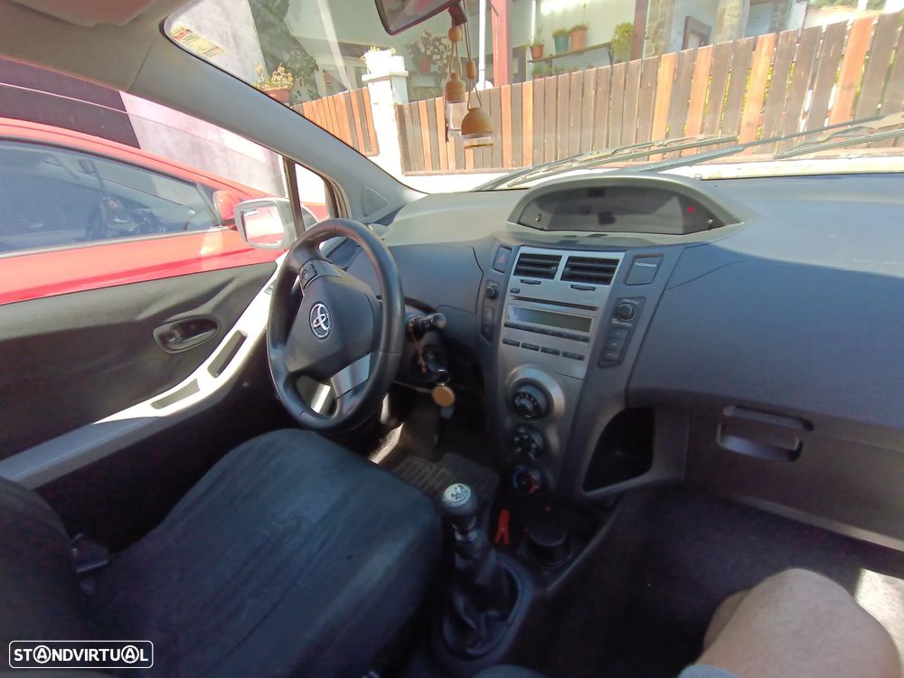 Toyota Yaris 1.4 D-4D - 8