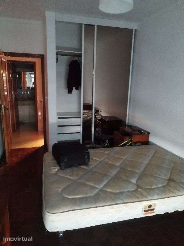 T3 Alfragide mobilado e equipado disponível também pelo PAA - Grande imagem: 5/6