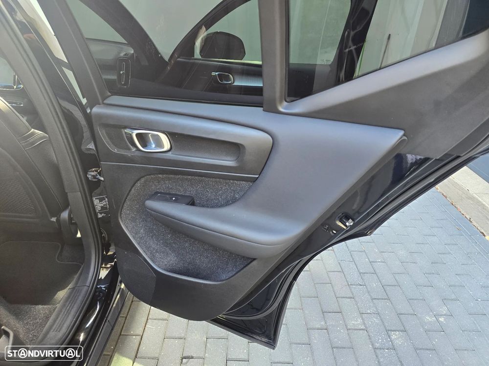 Volvo XC 40 2.0 D3 Momentum Plus Geartronic - 17