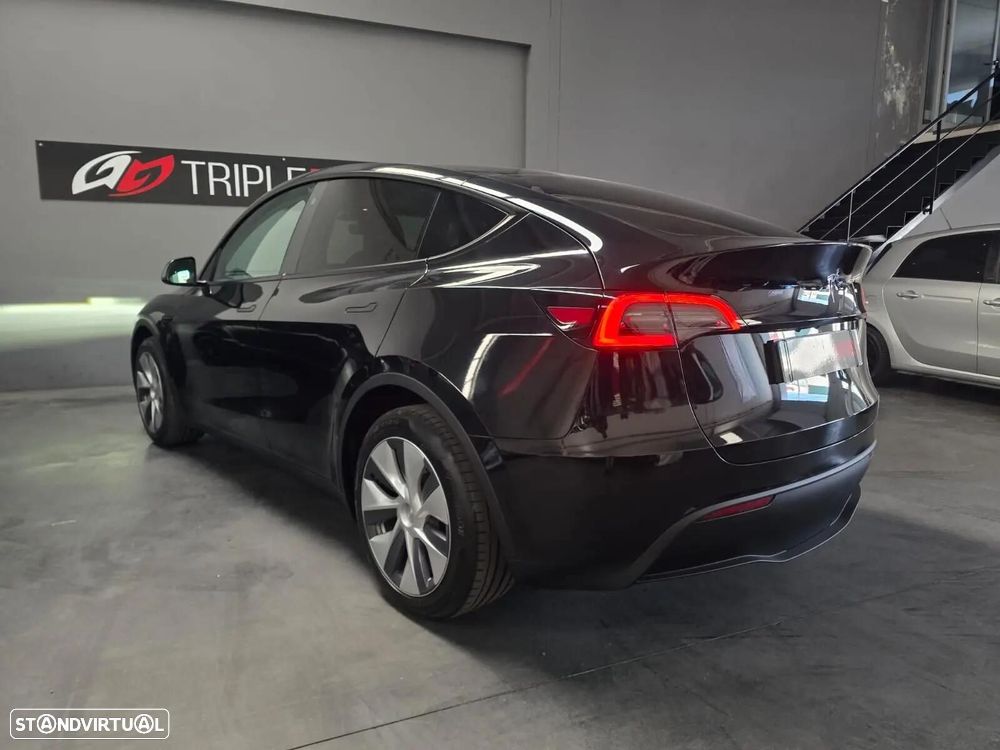 Tesla Model Y Long Range Dual Motor AWD - 7