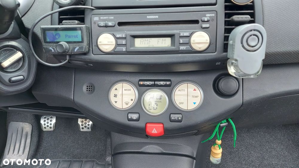 Nissan Micra 1.4 Premium - 29
