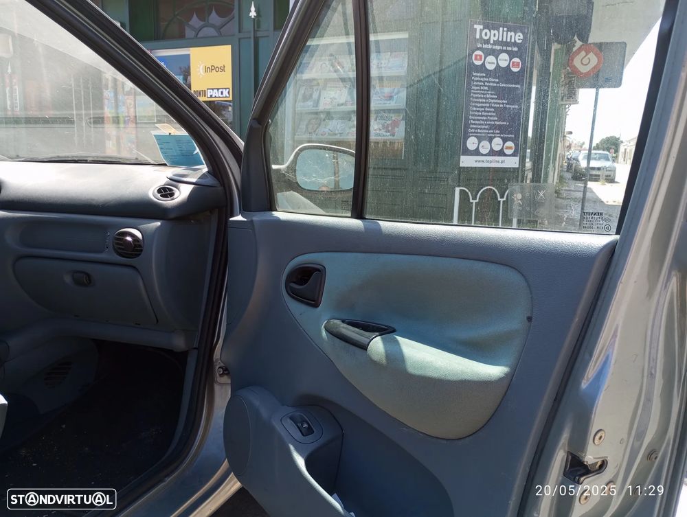 Renault Mégane Scénic - 7