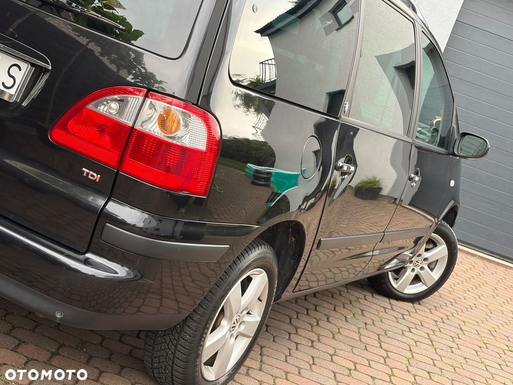 Ford Galaxy TDI Ghia - 16