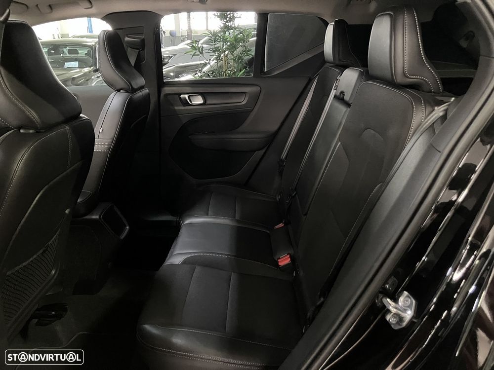 Volvo XC 40 2.0 D3 Momentum Plus - 23