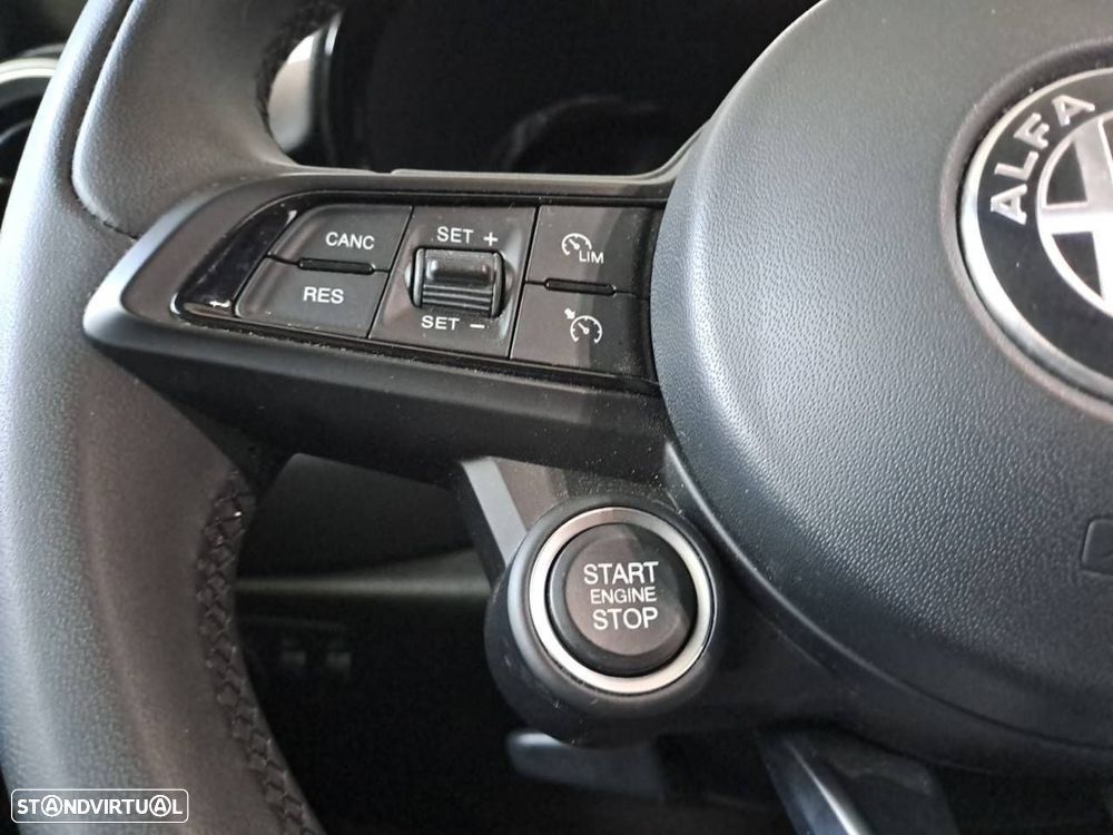 Alfa Romeo Tonale 1.6 VGT-D Super - 16
