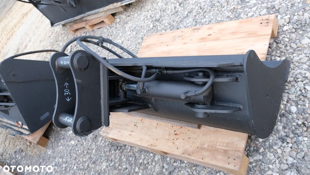 łyżka skarpowa hydrauliczna 150cm sworznie fi 60mm  do koparki 6 -10 ton - 5