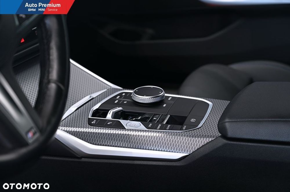 BMW Seria 3 318d mHEV M Sport - 8