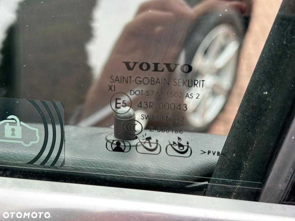 Volvo XC 60 D5 AWD RDesign - 23