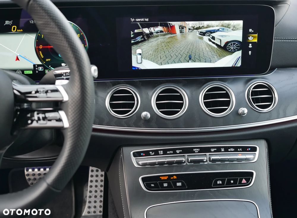 Mercedes-Benz Klasa E 300 de 4Matic 9G-TRONIC AMG Line - 16