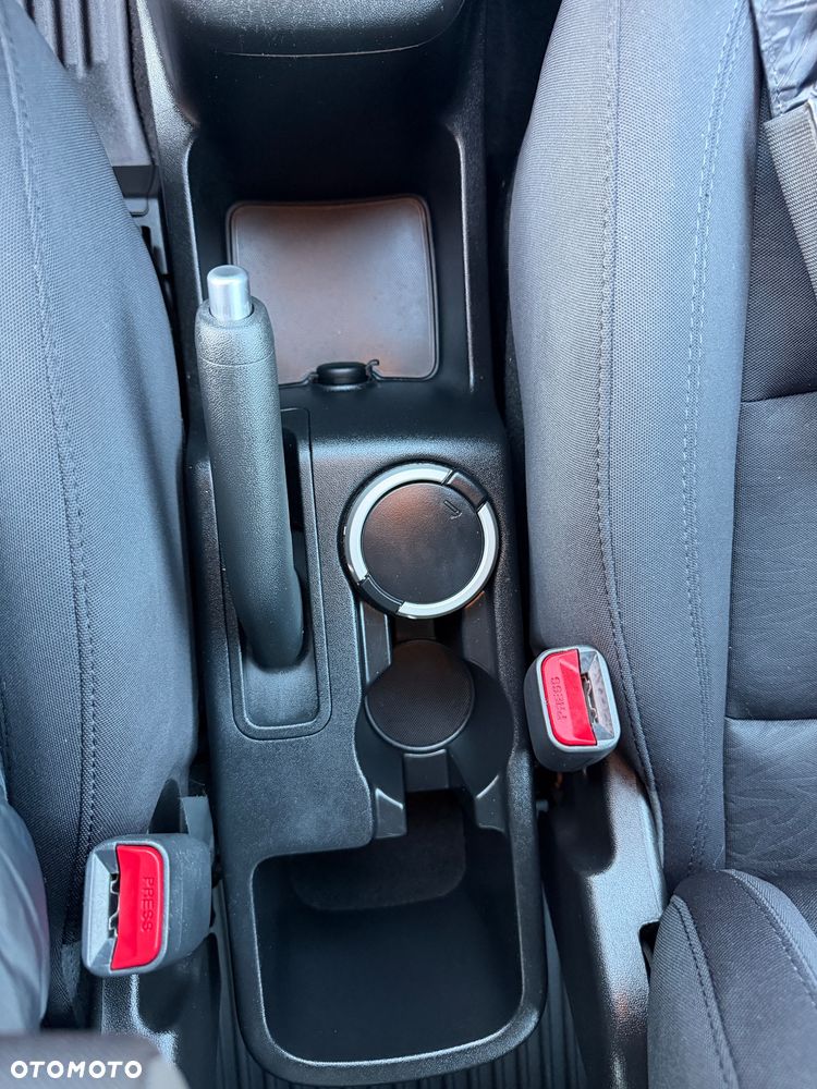 Hyundai ix20 1.4 Premium - 28