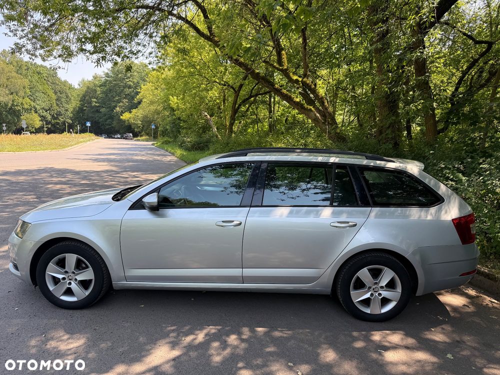 Skoda Octavia 1.6 TDI Ambition - 8