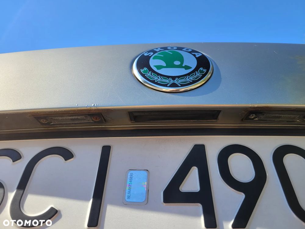 Skoda Superb 1.9 TDI Elegance - 33