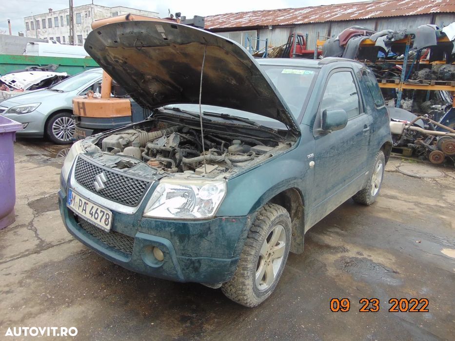 Dezmembrez Suzuki Grand Vitara 2006 1.9 diesel model 3 usi volan stang - 1