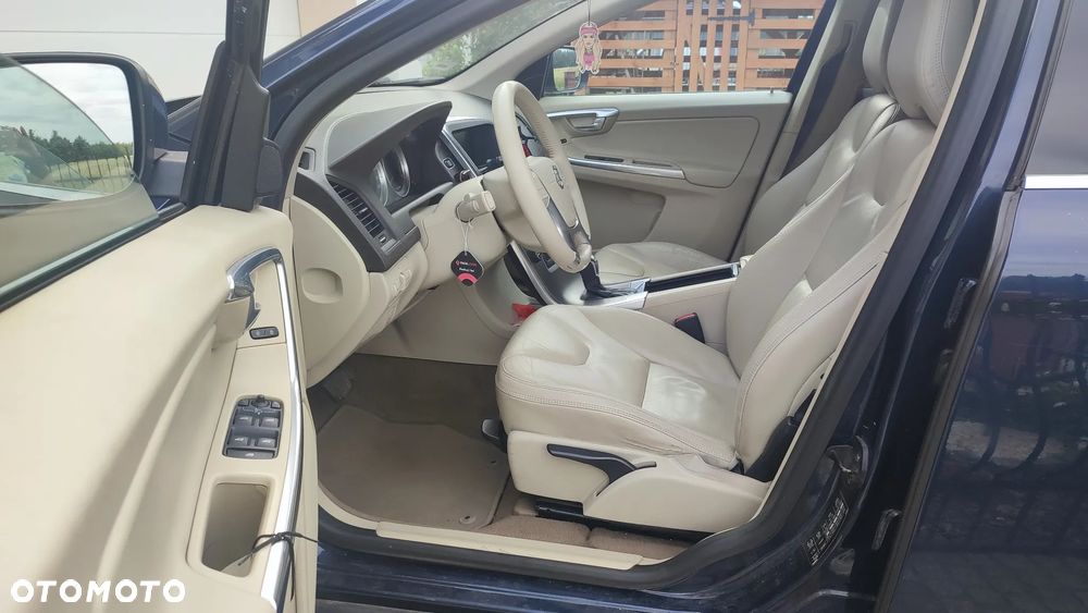 Volvo XC 60 - 8
