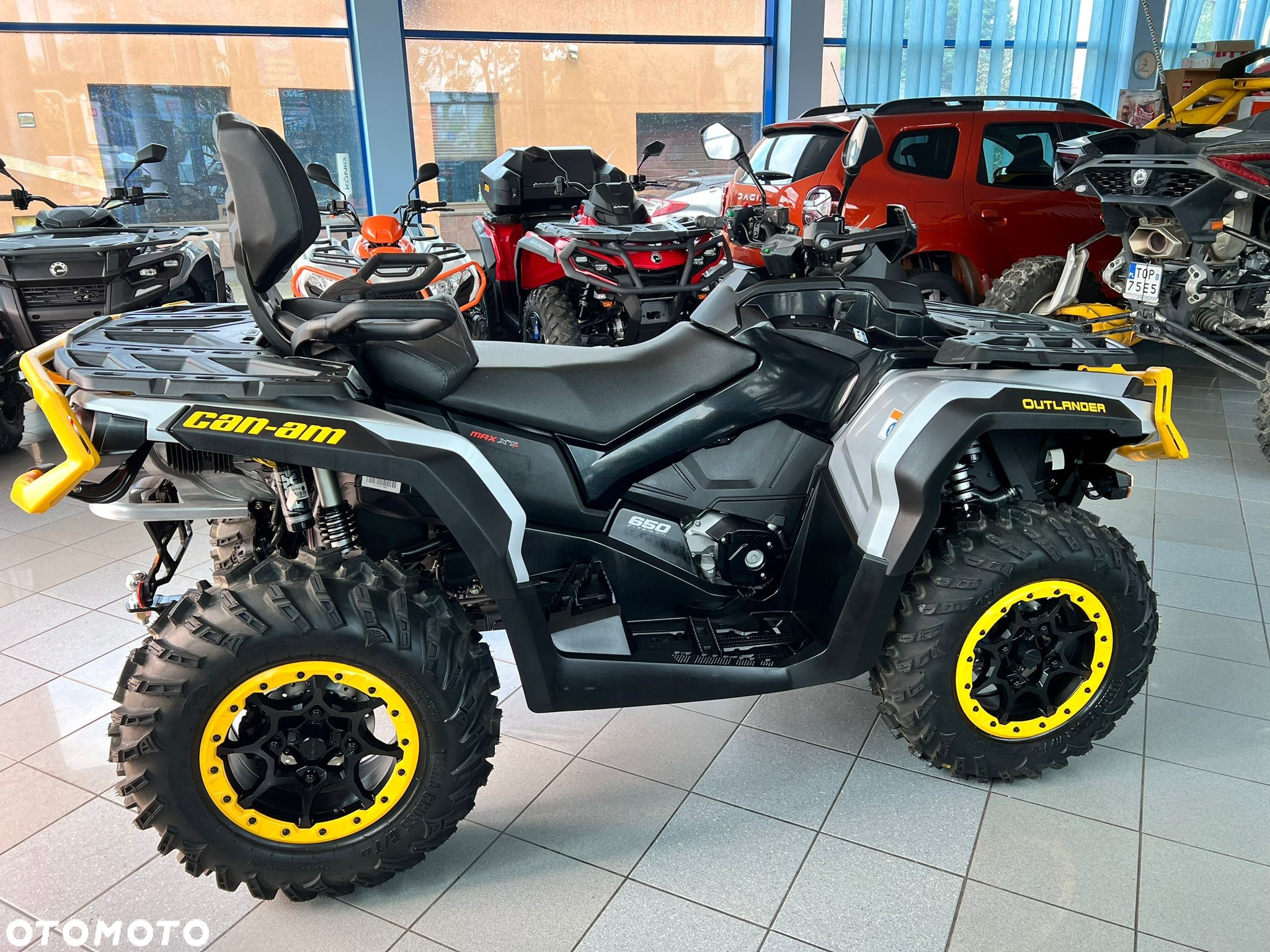 Can-Am Outlander Max - 5
