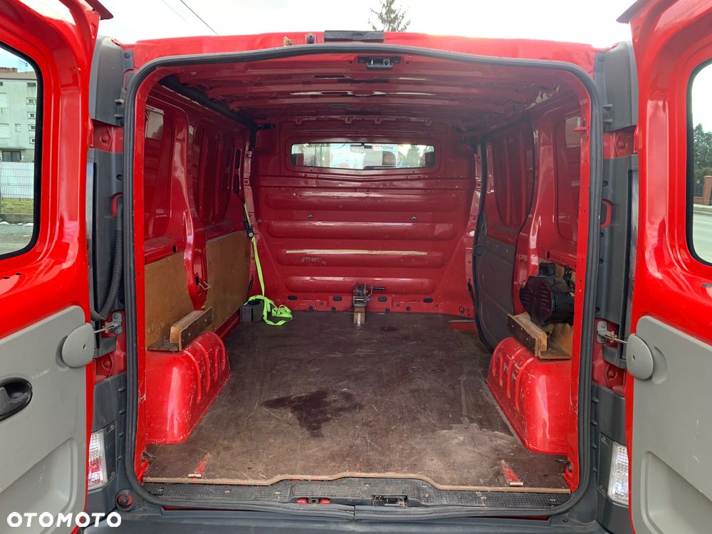 Opel VIVARO - 14