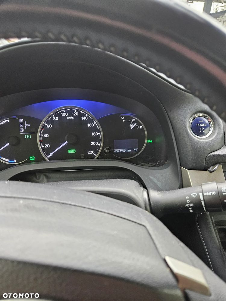 Lexus CT 200h F Sport - 7