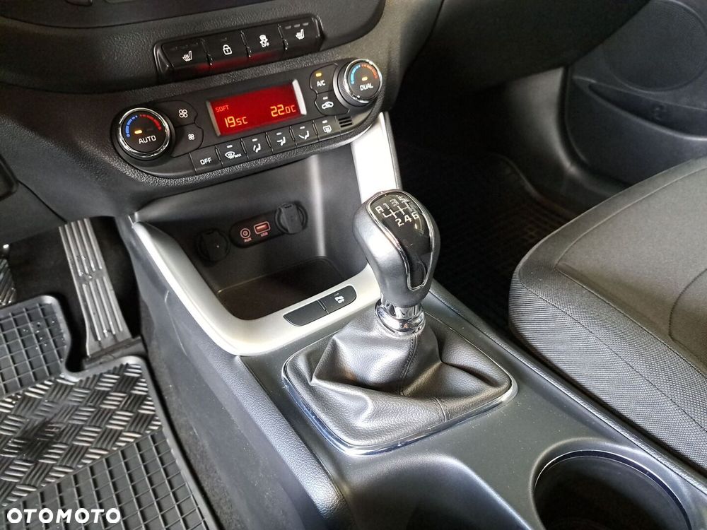 Kia Ceed - 25
