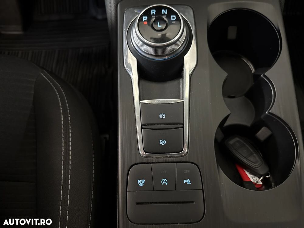 Ford Kuga - 18