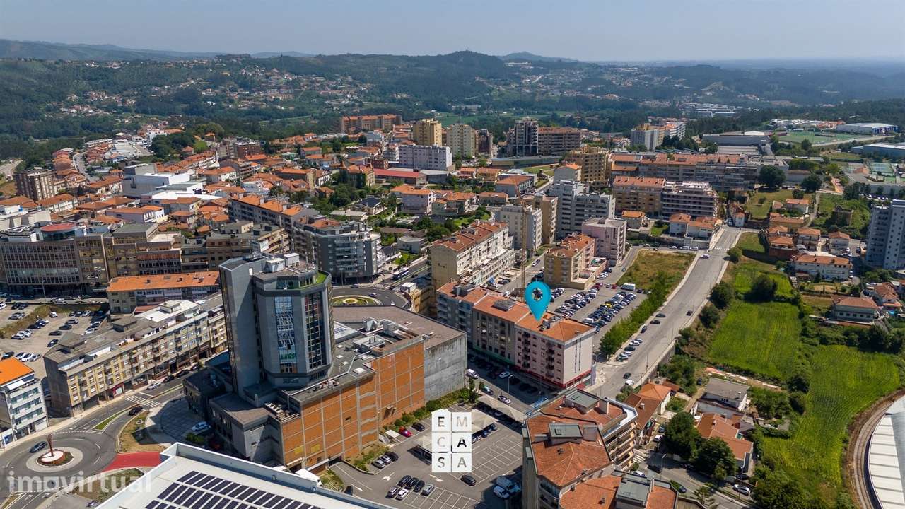 Apartamento T3 Venda em Oliveira de Azeméis, Santiago de Riba-Ul, Ul, - Grande imagem: 3/52