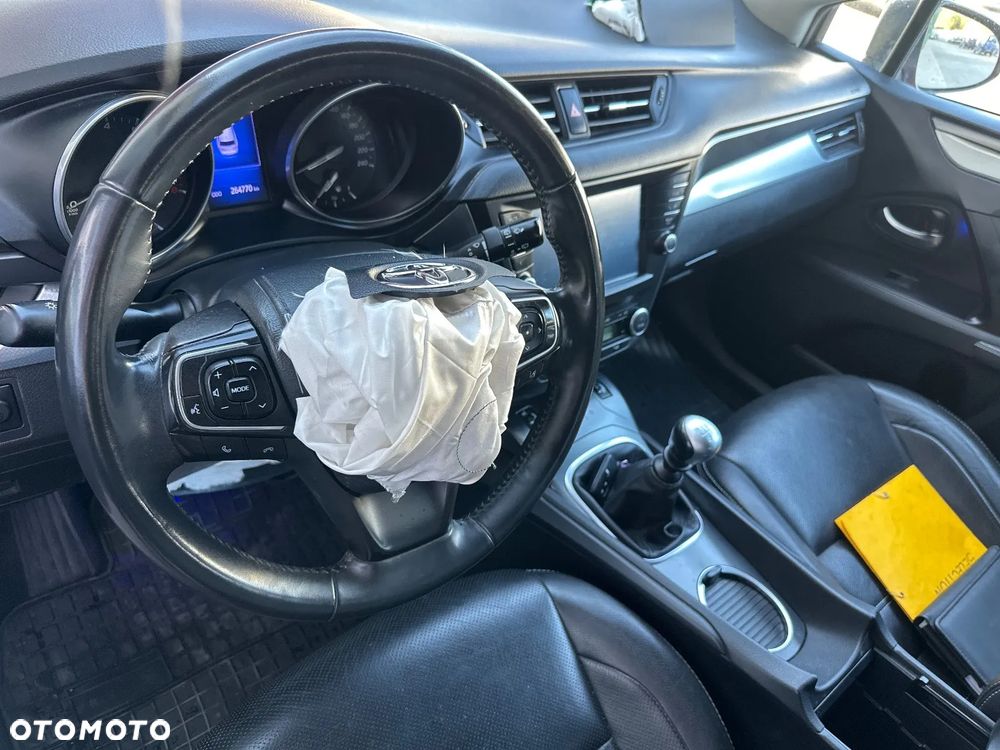 Toyota Avensis 1.8 Prestige - 31