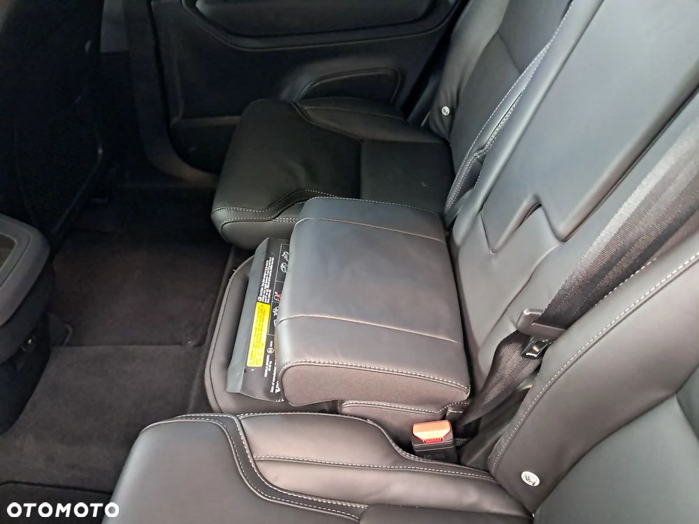 Volvo XC 90 B5 B AWD Plus Dark - 17