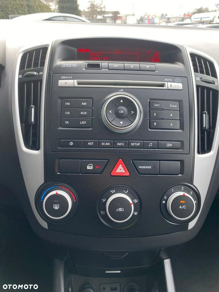 Kia Ceed 1.4 M - 10