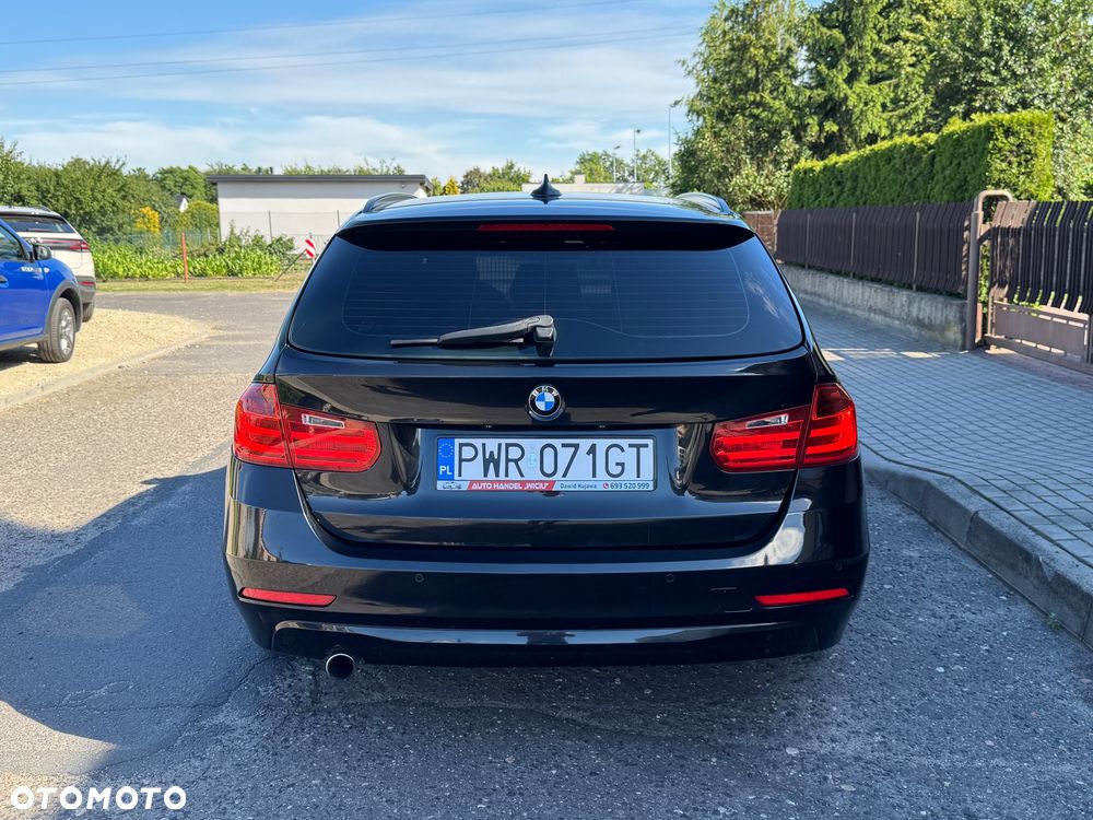 BMW Seria 3 318d - 16