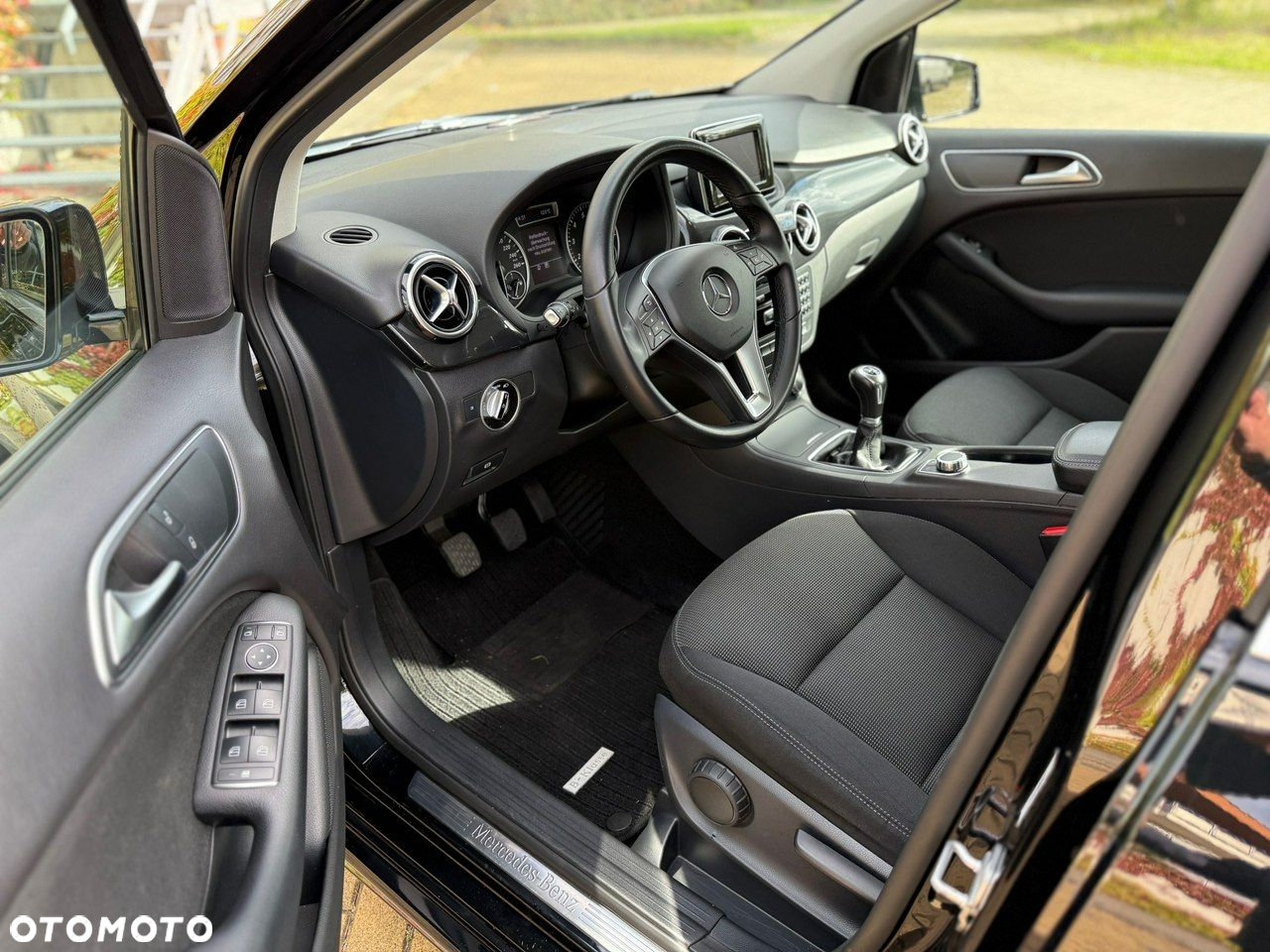 Mercedes-Benz Klasa B 180 BlueEFFICIENCY Edition Style - 5