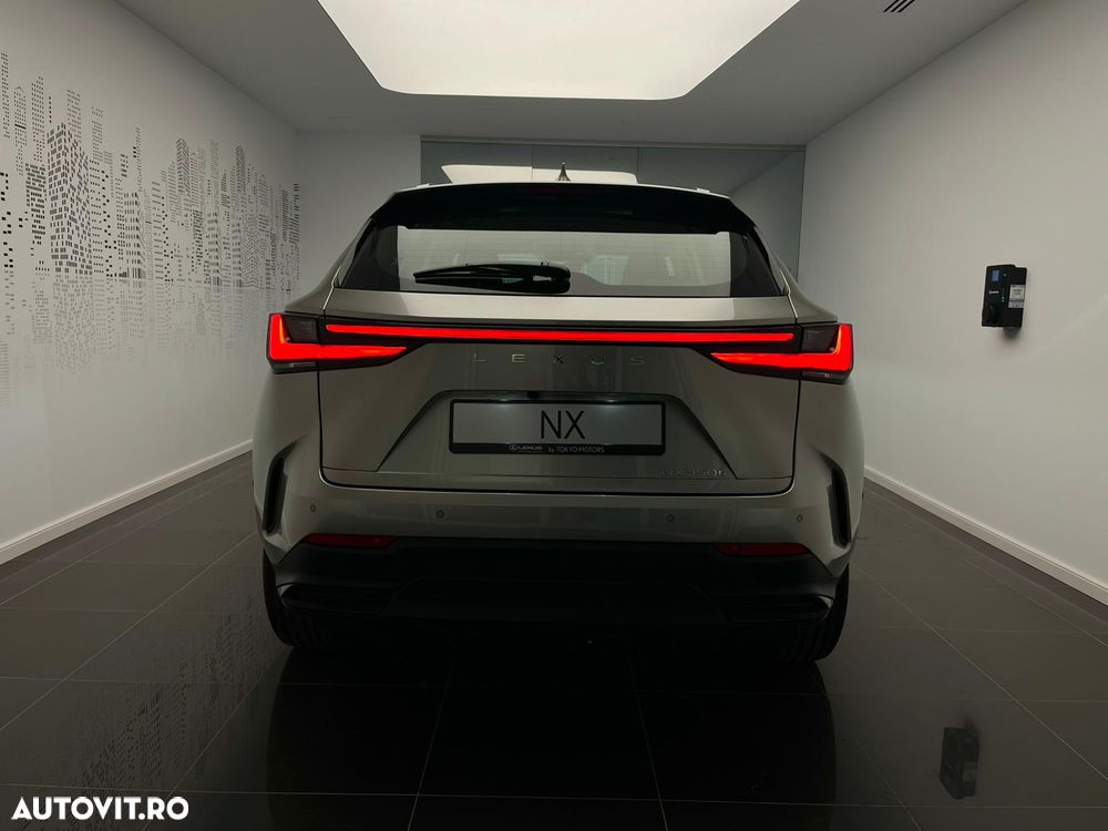 Lexus Seria NX - 8