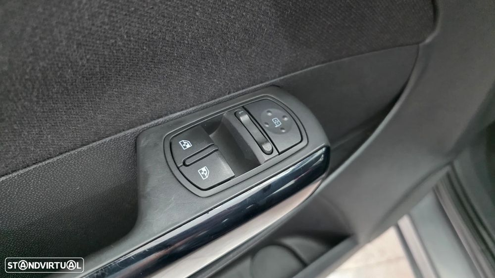 Opel Corsa 1.2 Go! - 21