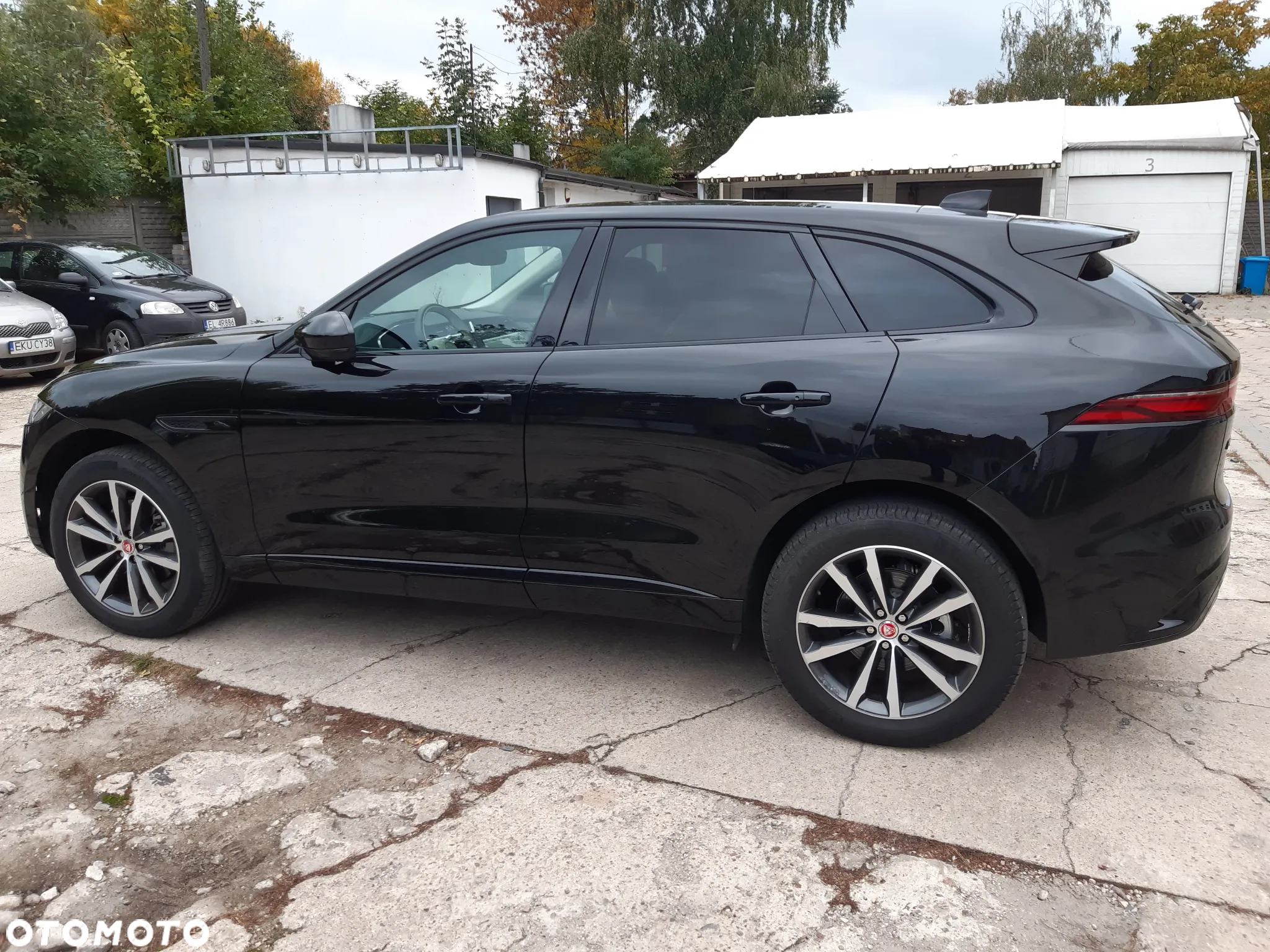 Jaguar F-Pace P250 AWD R-Dynamic Black - 34