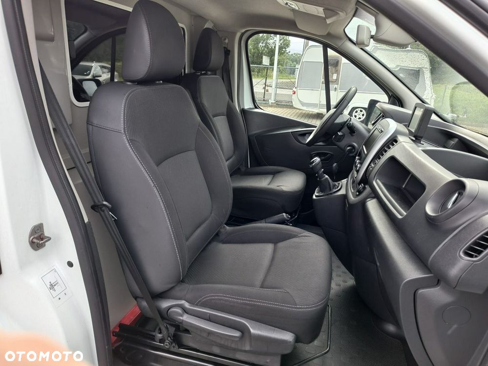 Renault Trafic - 14