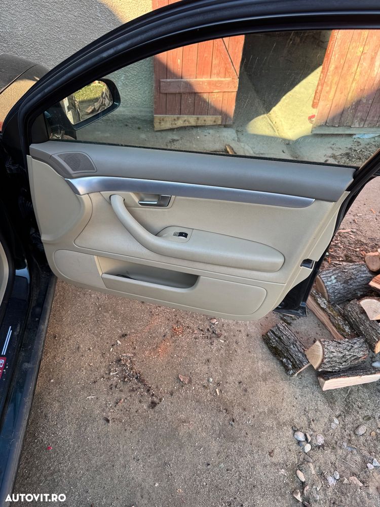 Audi A4 2.0 TDI B8 Quattro - 6