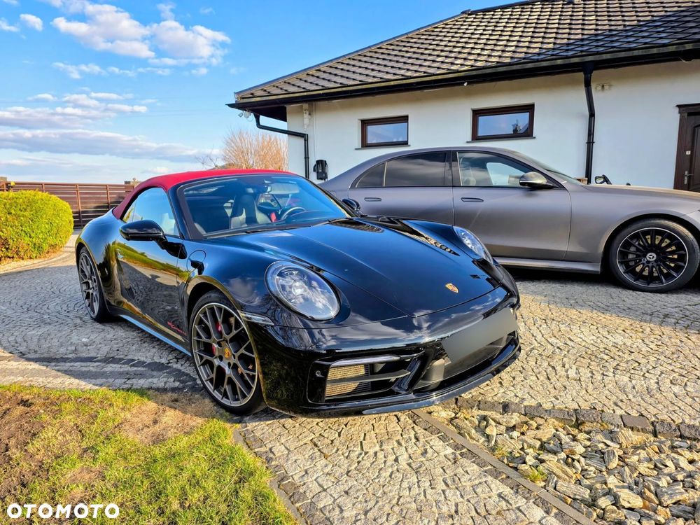 Porsche 911 Carrera 4S - 4